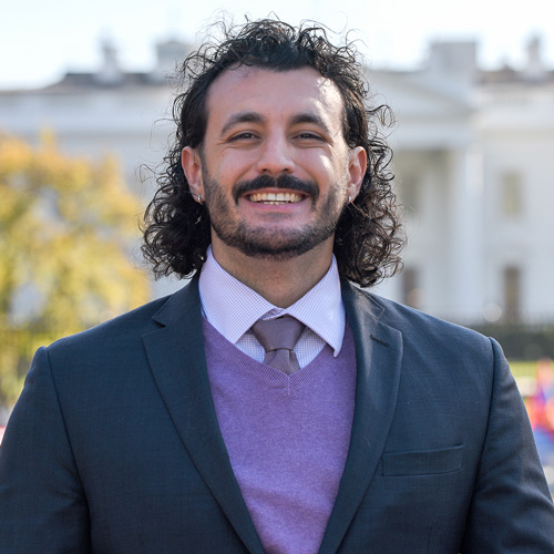 Max_Camateros-Mann1x1 Max Camateros-Mann, Manager, Sustainability